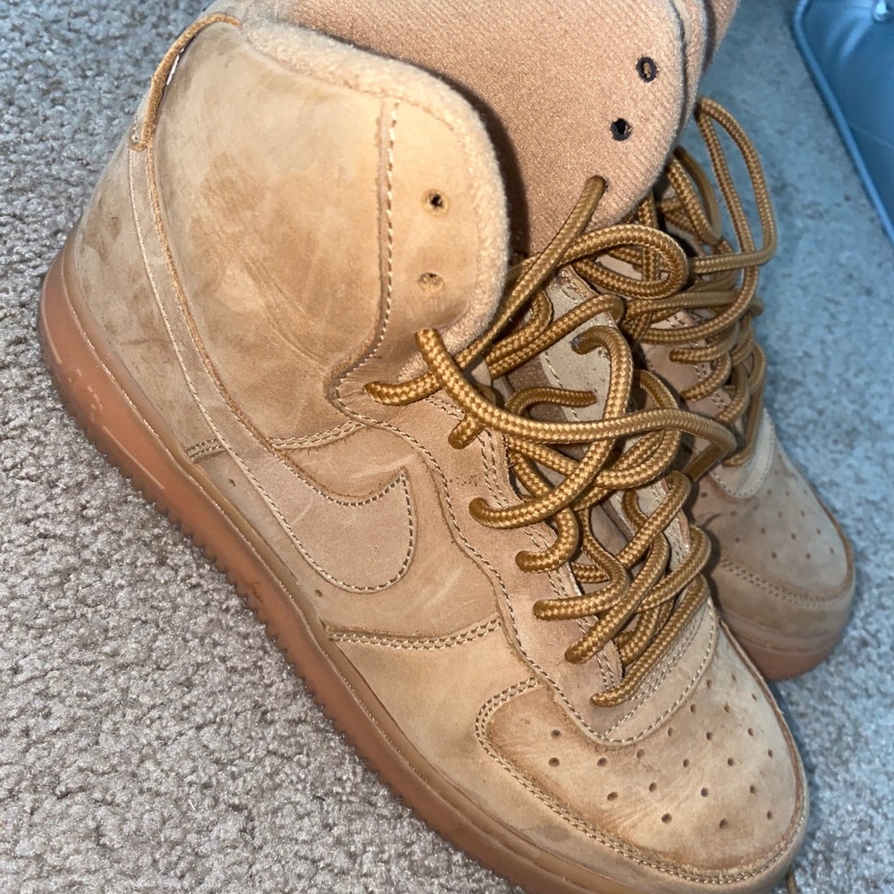 Nike 1’s